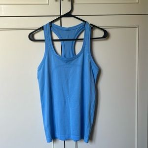 Luluelemon Swiftly Tech Racerback Tank Top 2.0.  Size 6 in Aero Blue